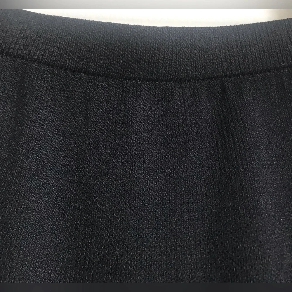 ST. JOHN Basic Knit Skirt - Picture 4 of 6